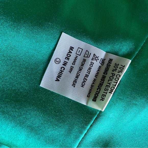 Satin Corset - Picture 5 of 5